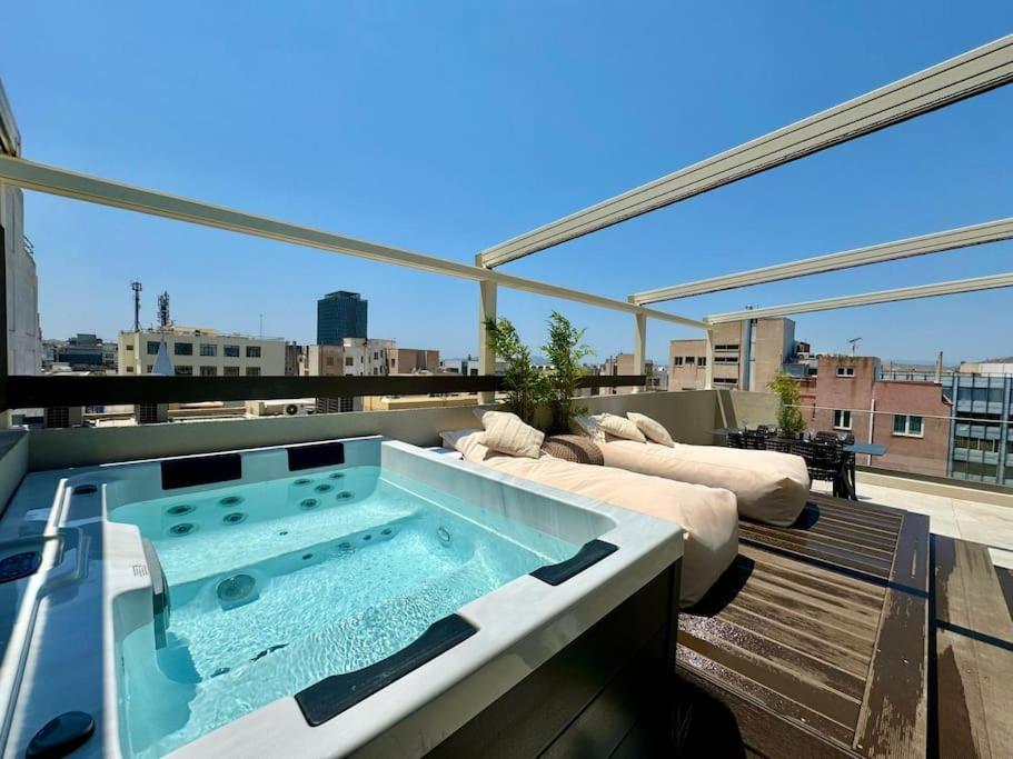 Bluemotion - Cityview Piraeus Buitenkant foto