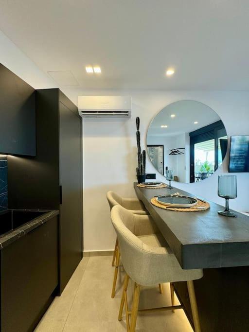 Bluemotion - Cityview Piraeus Buitenkant foto