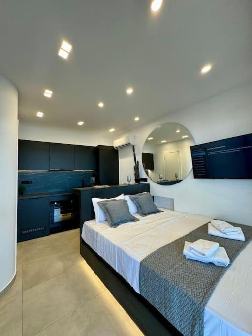 Bluemotion - Cityview Piraeus Buitenkant foto
